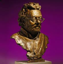 Portrait sculptor image